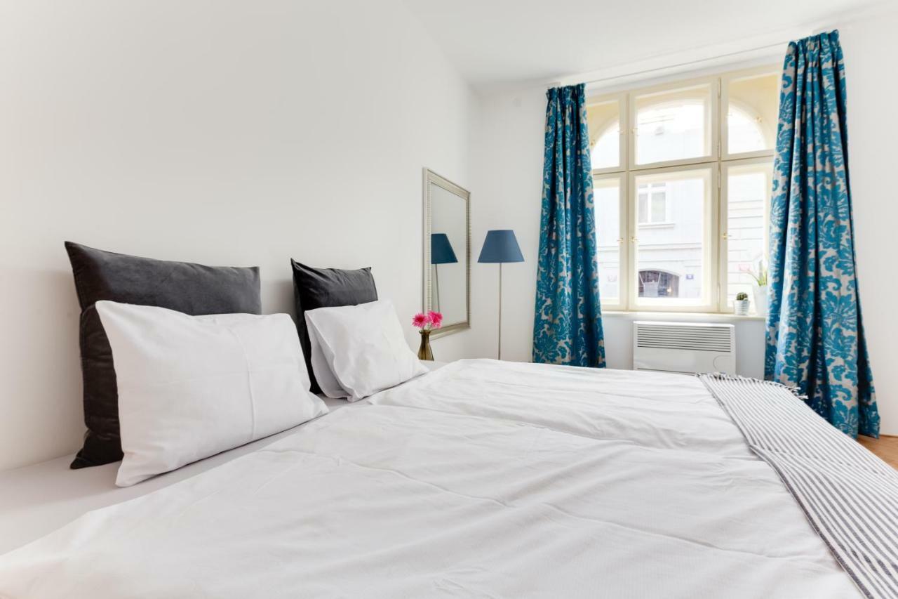 Jt's Navratilova Str. Apartamento *
